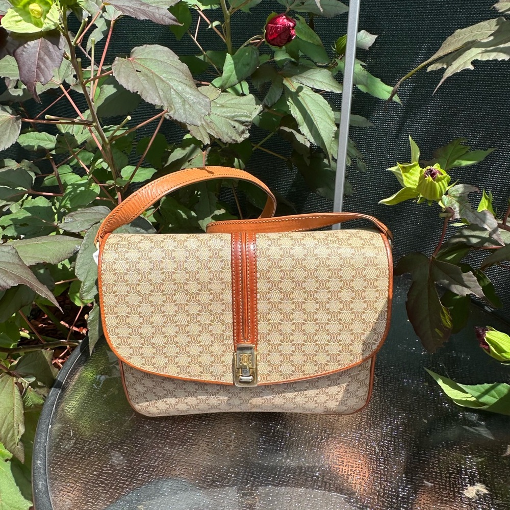 Celine signature crossbody - Picture 4 of 9